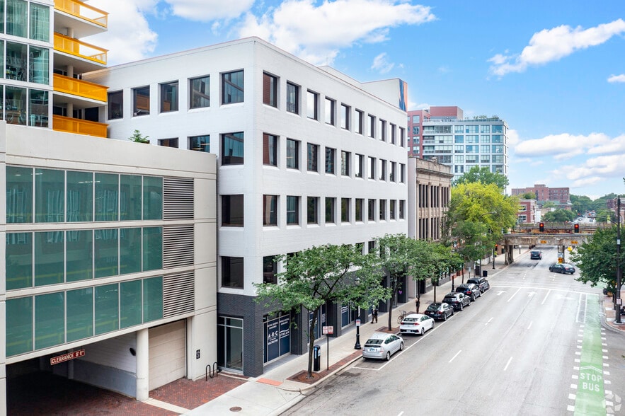 Primary Photo Of 820 Davis St, Evanston Office For Lease