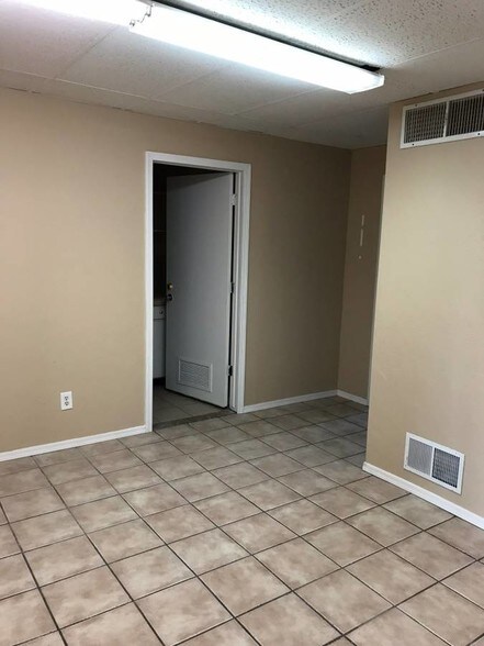 More Photos Of 3100 S Rural Rd, Tempe Office Residential For Lease