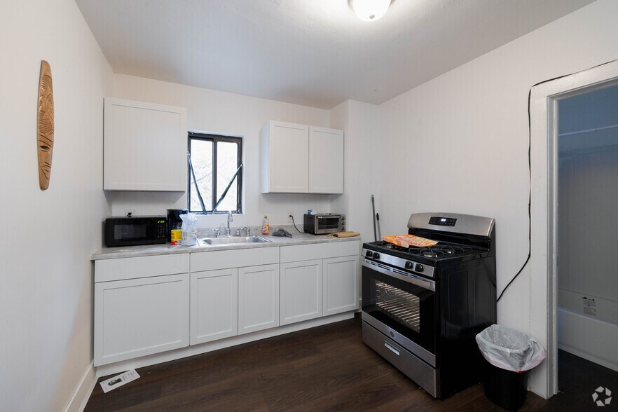 More Photos Of 408 Roosevelt Ave, Endicott Multifamily For Sale