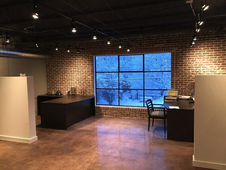 More Photos Of 3141-3149 S Broadway, Englewood Storefront Retail Office For Lease