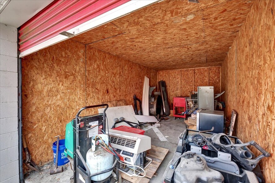 More Photos Of 133 W Blue Lick Rd, Shepherdsville Auto Repair For Sale