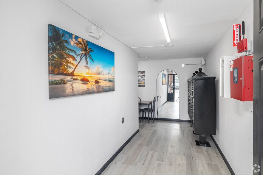 More Photos Of 1864 Cordova St, Los Angeles Apartments For Sale