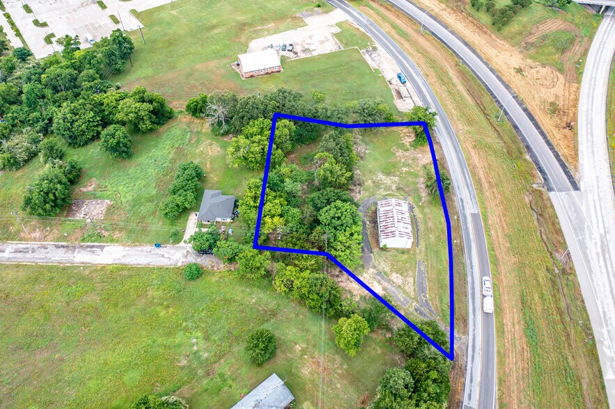 More Photos Of 1021 Grove st, Kaufman Warehouse For Sale