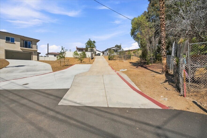 More Photos Of 3860 American Ave, La Mesa Multifamily For Sale