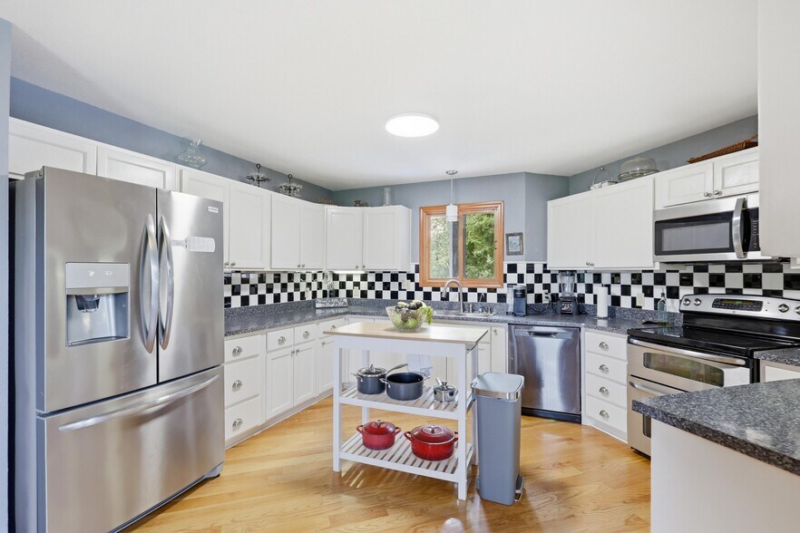 More Photos Of 25695 Mulberry Rd, Webb City Winery Vineyard For Sale