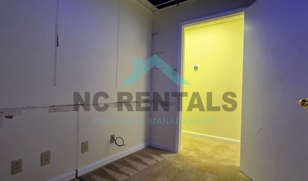 More Photos Of 20 W Colony Pl, Durham Office For Lease