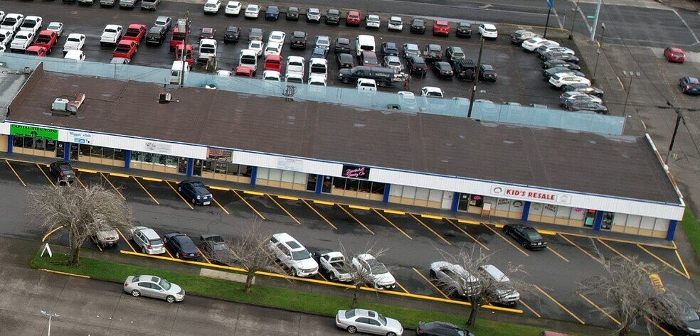 More Photos Of 1008-1048 14th Ave, Longview Storefront Retail Office For Sale