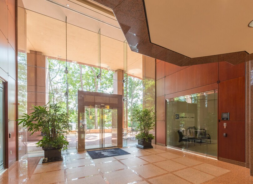 More Photos Of 6800 Paragon Pl, Richmond Office For Lease