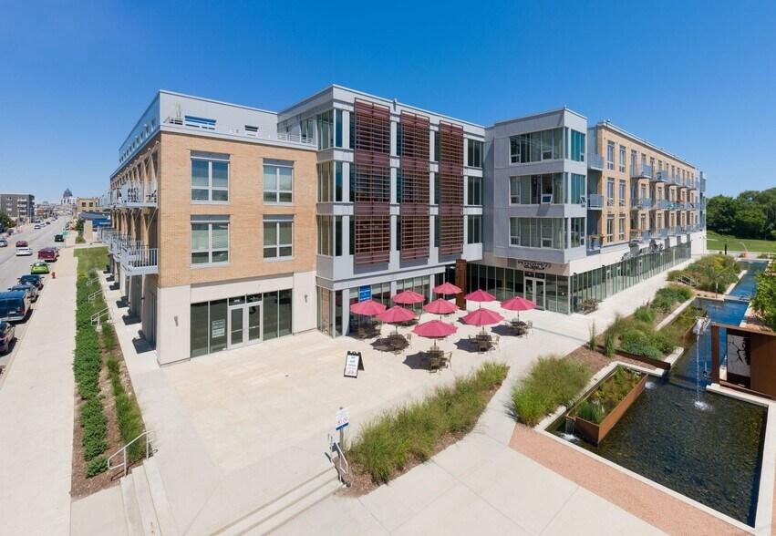 More Photos Of 1320 S 1st St, Milwaukee Apartments For Lease