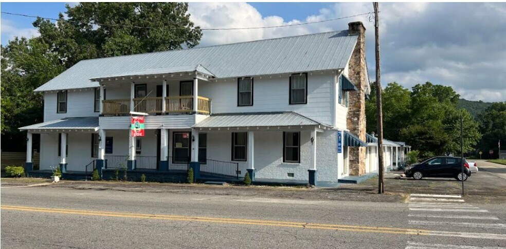 More Photos Of 201 E Main, Heber Springs Hotel For Sale