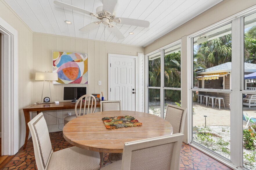 More Photos Of 110 Devon Dr, Clearwater Specialty For Sale