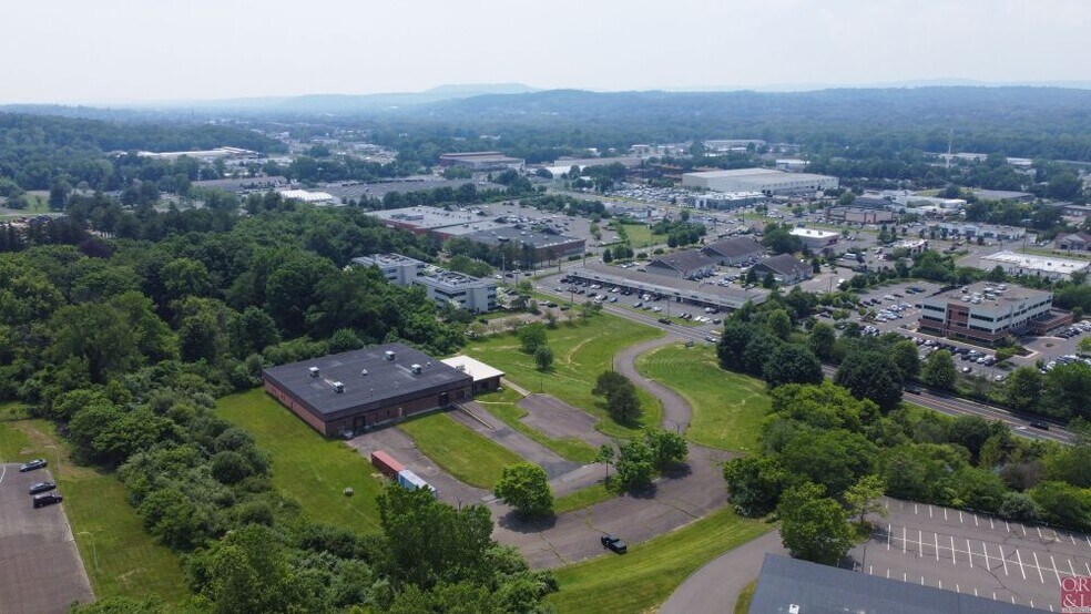 More Photos Of 856 N Main Street Ext, Wallingford Manufacturing For Sale