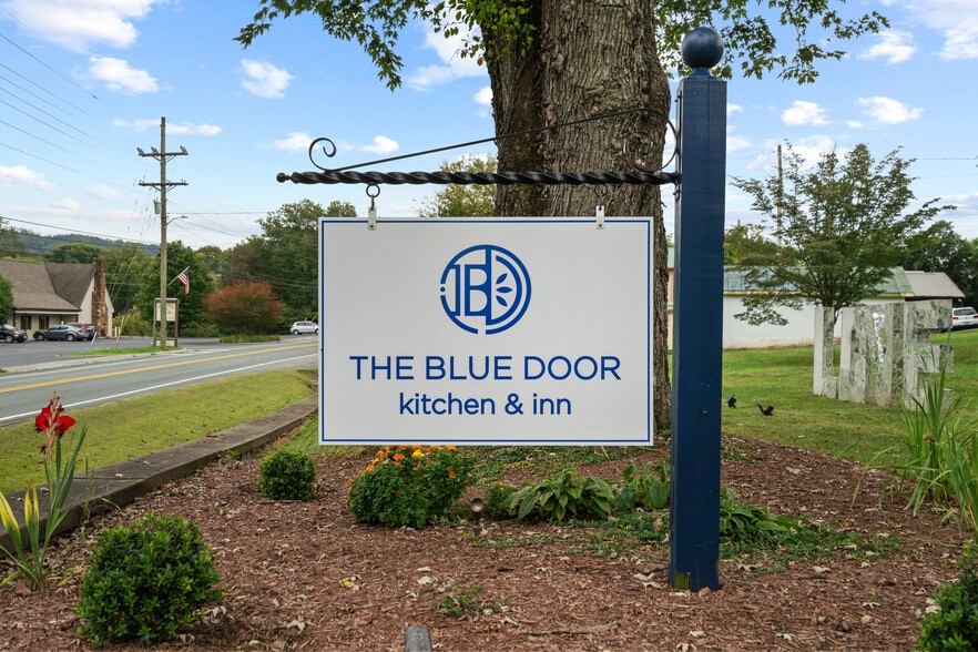 More Photos Of 675 Zachary Taylor Hwy, Flint Hill Hospitality For Sale