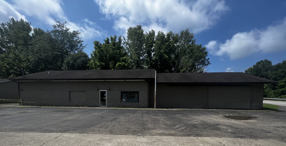 Primary Photo Of 16059 Elm Rock Rd, Nelsonville Freestanding For Lease