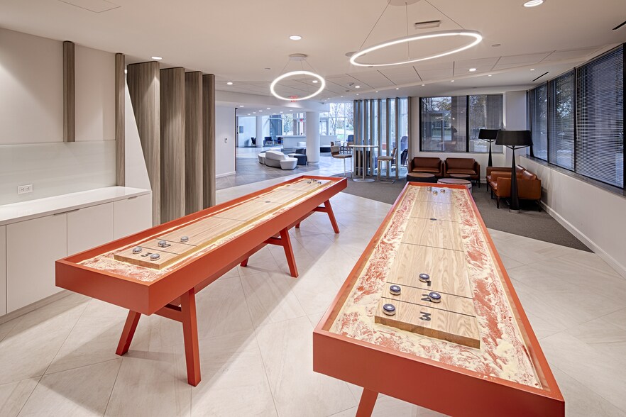 More Photos Of 2400 Research Blvd, Rockville Office For Lease