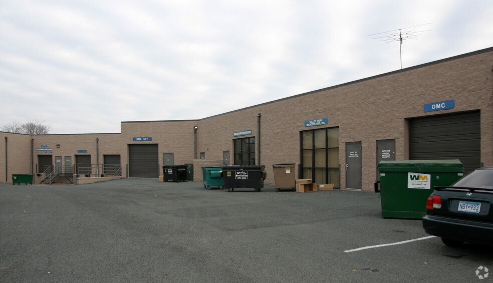 More Photos Of 10200 Valley View Rd, Eden Prairie Research And Development For Lease