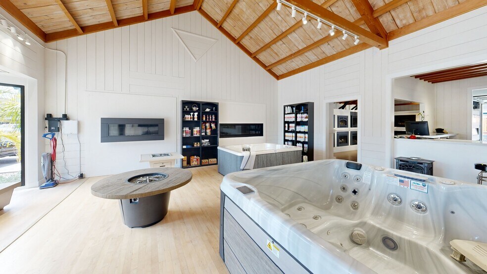 More Photos Of 1111-1115 Water St, Santa Cruz Freestanding For Sale