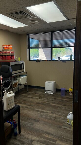 More Photos Of 615 E Oklahoma Ave, Enid Medical For Sale