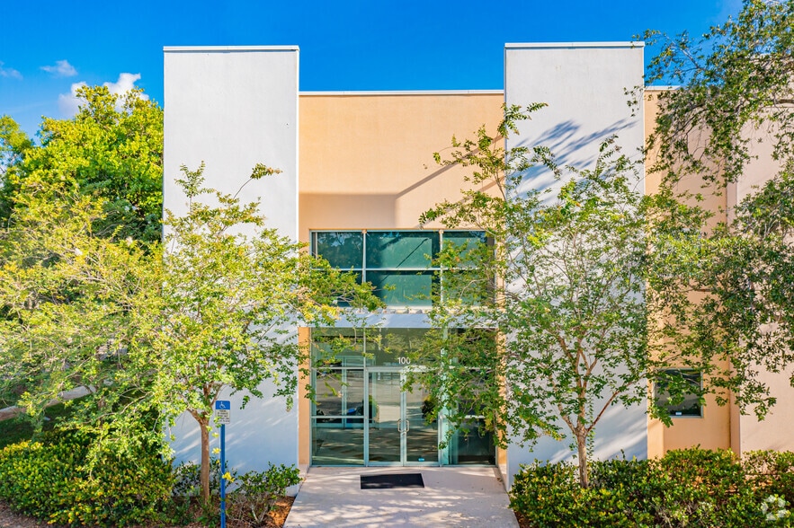 More Photos Of 3355 Enterprise Ave, Weston Warehouse For Lease