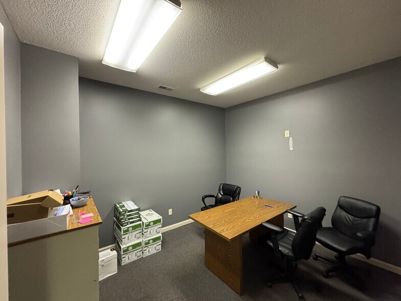 More Photos Of 10351 Dawson's Creek Blvd, Fort Wayne Medical For Sale