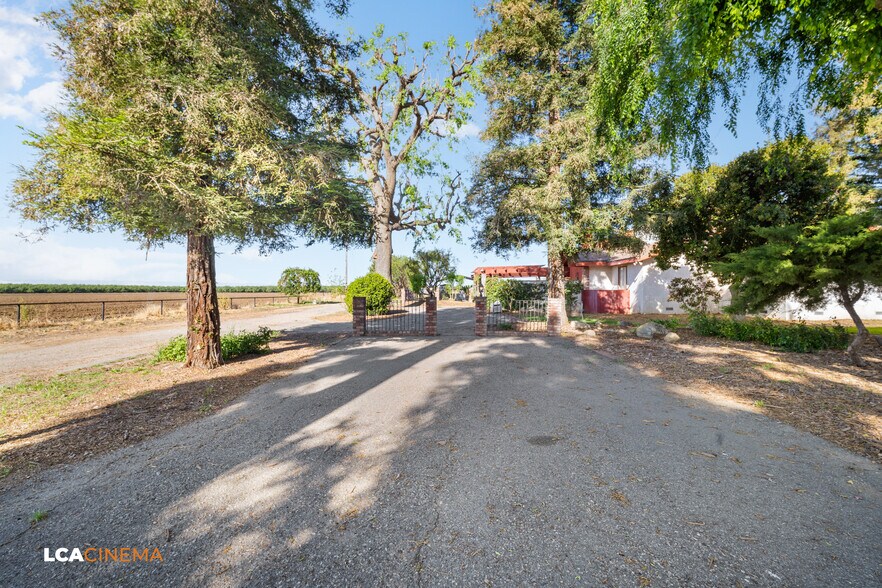 More Photos Of 15615 Magnolia Ave, Wasco Land For Sale