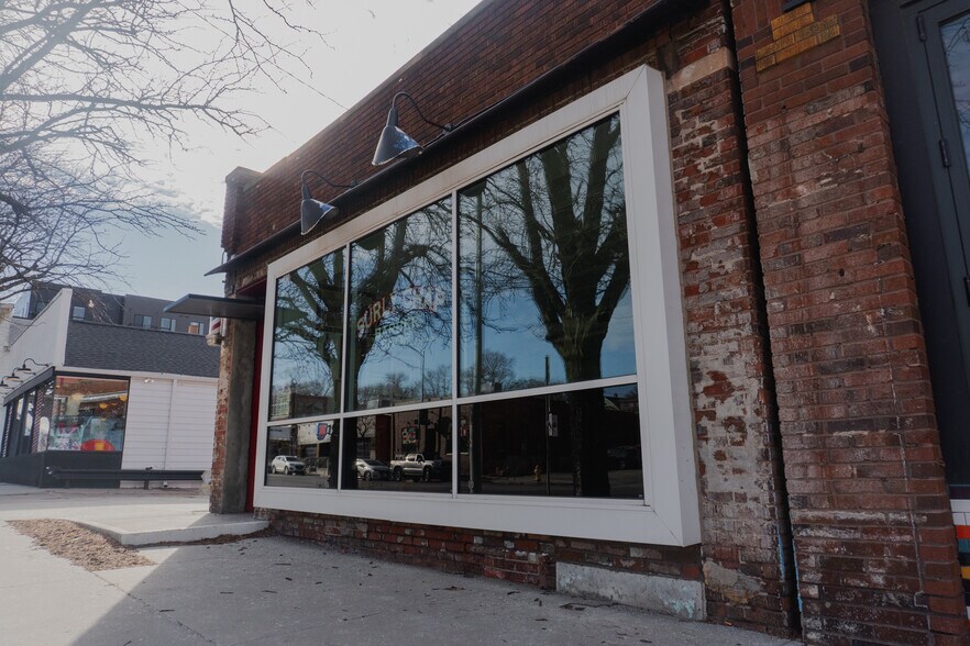 More Photos Of 1410 S 13th St, Omaha General Retail For Lease