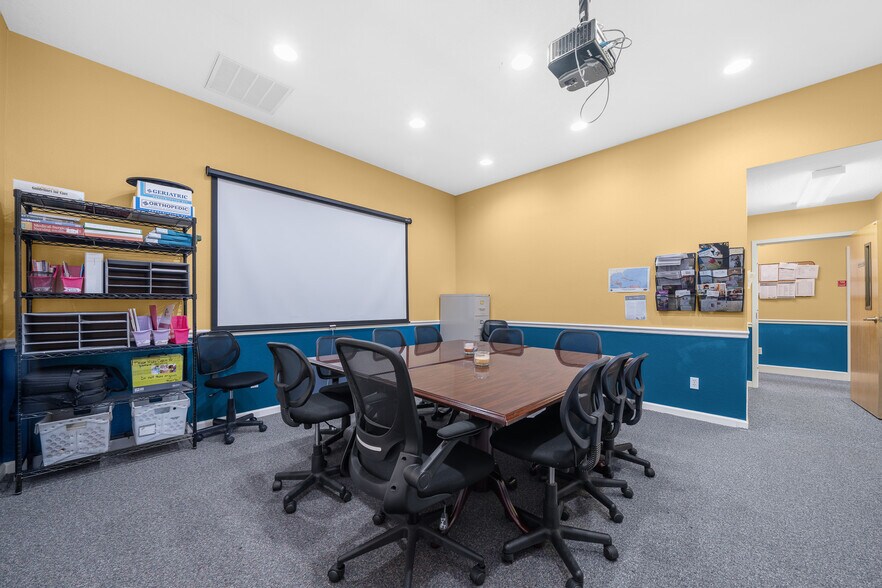 More Photos Of 5925 SE Abshier Blvd, Belleview Medical For Sale