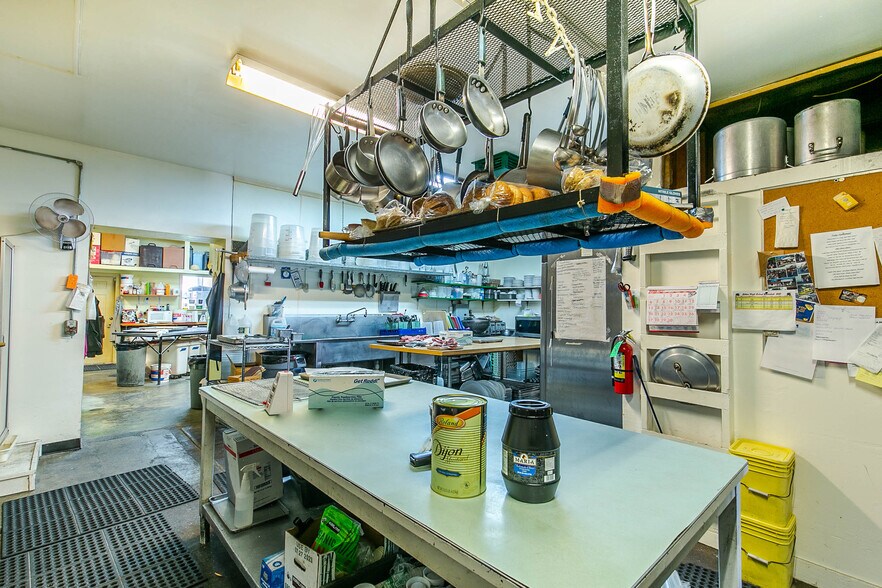 More Photos Of 14836 OR-38, Elkton Restaurant For Sale
