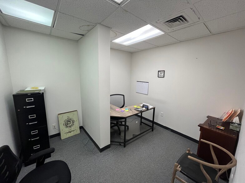 More Photos Of 1616 Centerville Tpke, Virginia Beach Light Distribution For Lease