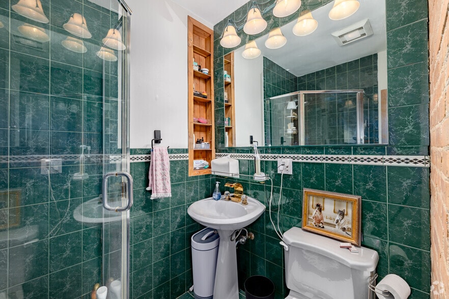 More Photos Of 2 Perry St, Morristown Office Residential For Sale