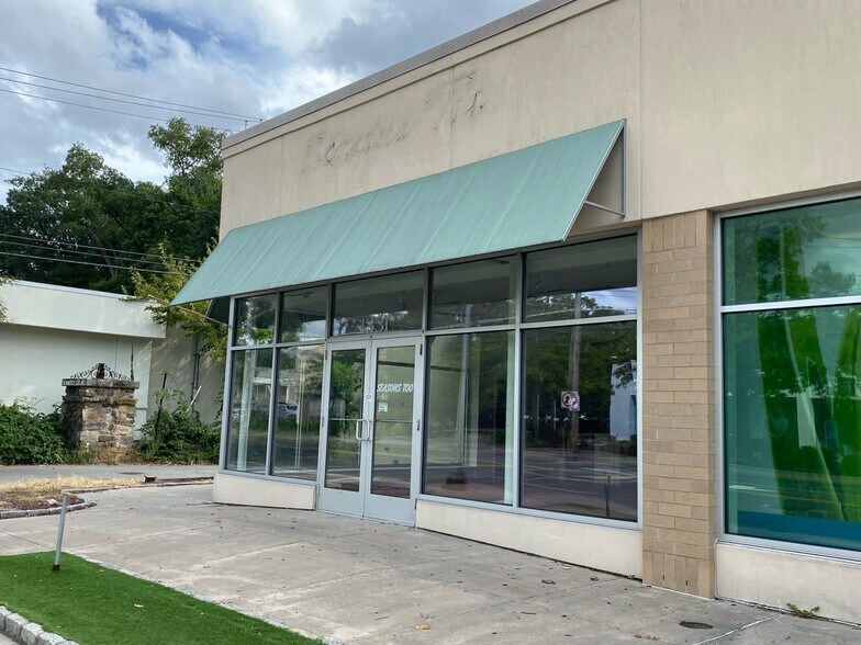 More Photos Of 1333 Boston Post Rd, Larchmont Freestanding For Lease