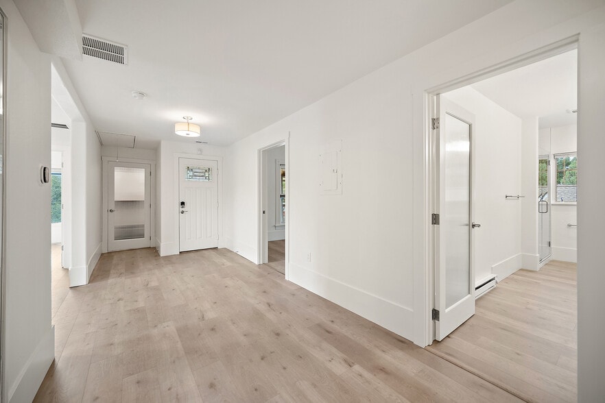 More Photos Of 1501 W Colorado Ave, Colorado Springs Storefront Retail Residential For Sale