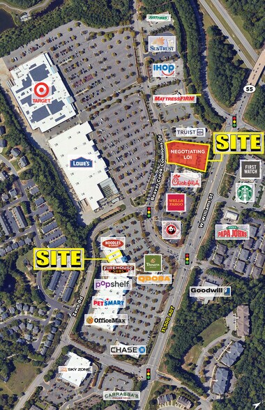 More Photos Of Beaver Creek Commons, Apex Restaurant For Lease