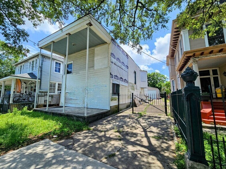 More Photos Of , New Orleans Office For Sale