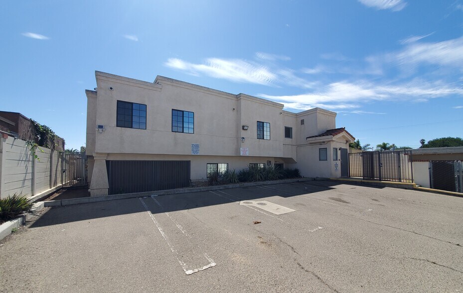 More Photos Of 415 E Chapel St, Santa Maria Medical For Sale