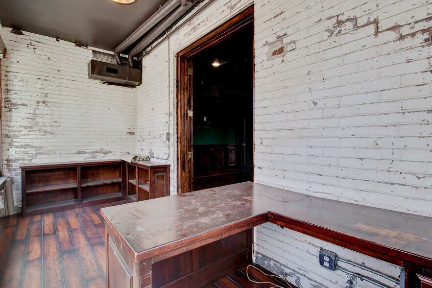More Photos Of 1200 W Magnolia Ave, Fort Worth Office For Lease
