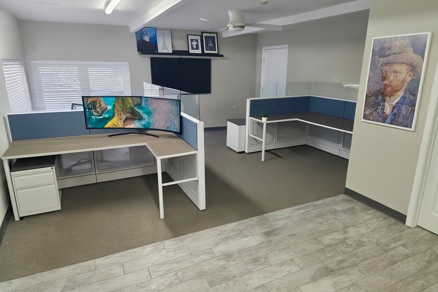 More Photos Of 14001 W Illinois Hwy, New Lenox Warehouse For Sale