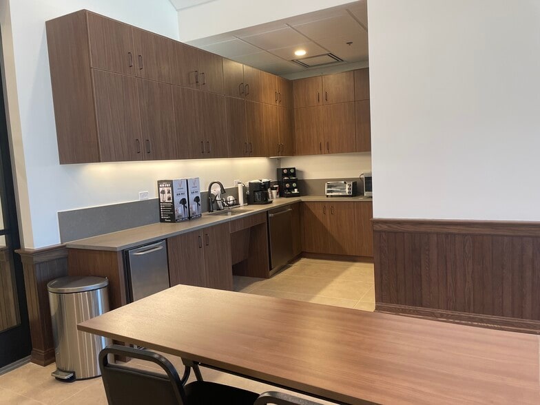 More Photos Of 2220 Sam Rayburn Hwy, Melissa Medical For Lease