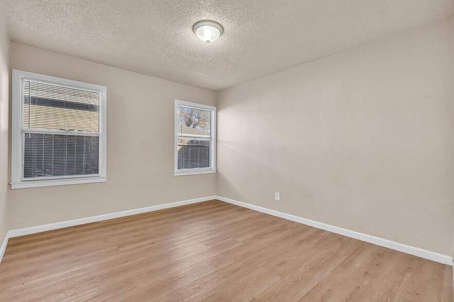 More Photos Of 1146 N Monroe St, Stockton Apartments For Sale