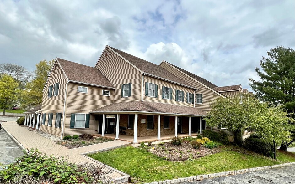 More Photos Of 1128 State Route 31, Lebanon Office For Lease