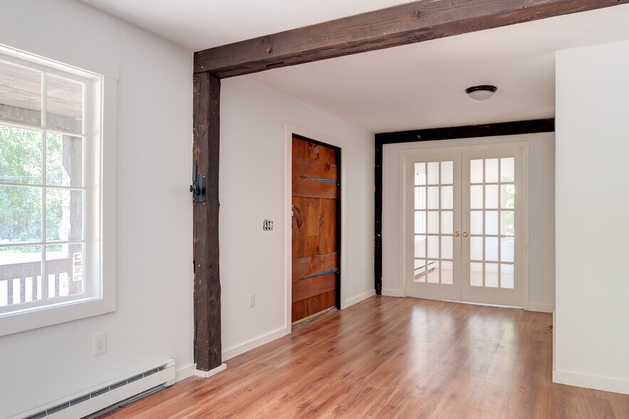 More Photos Of 750 Main St, Boylston Flex For Sale