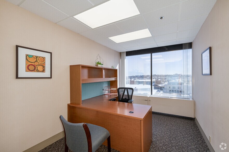 Photo of 11st Floor Ste Office for 1