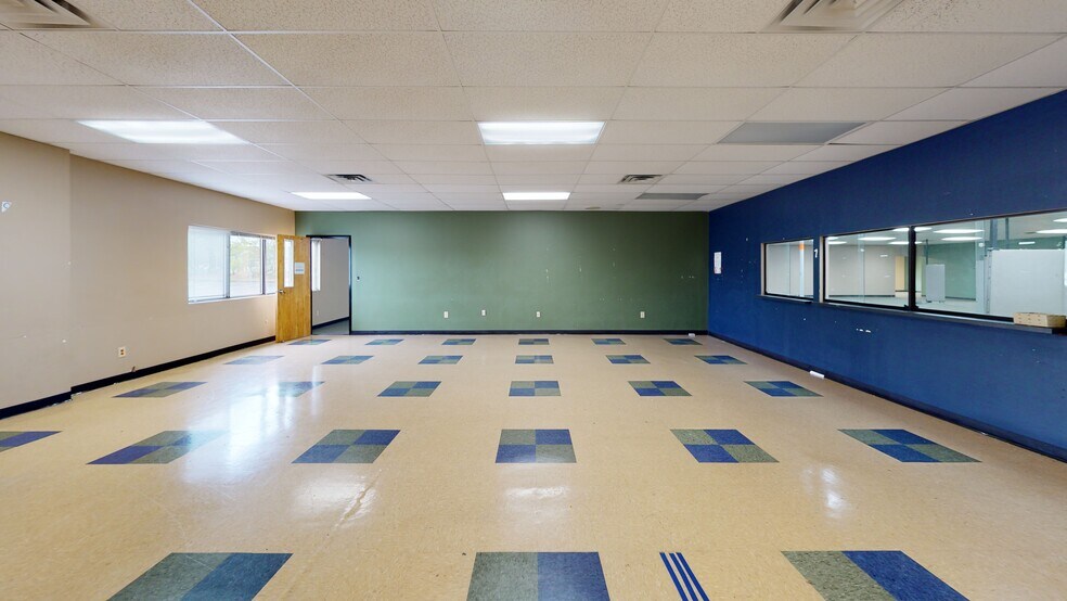 More Photos Of 950 Starvue Dr NW, Cleveland Office For Sale