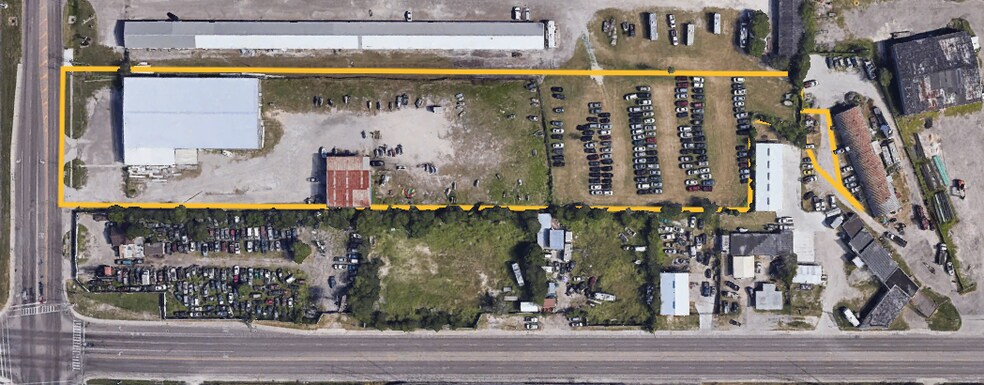 More Photos Of 5568 Ayers St, Corpus Christi Industrial For Sale