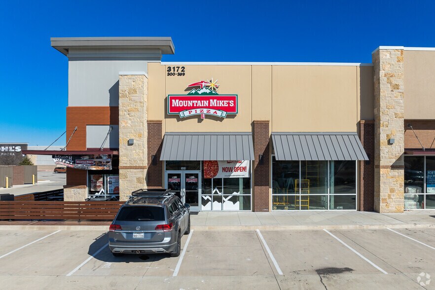 More Photos Of 1050 Mayfield Rd, Grand Prairie Unknown For Lease