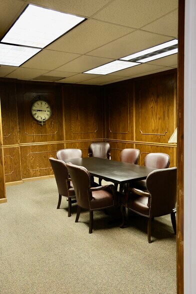 More Photos Of 124 E Morgan St, Martinsville Storefront Retail Office For Sale