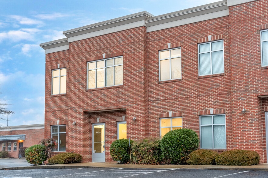 More Photos Of 180 N Belvedere Dr, Gallatin Office Residential For Lease