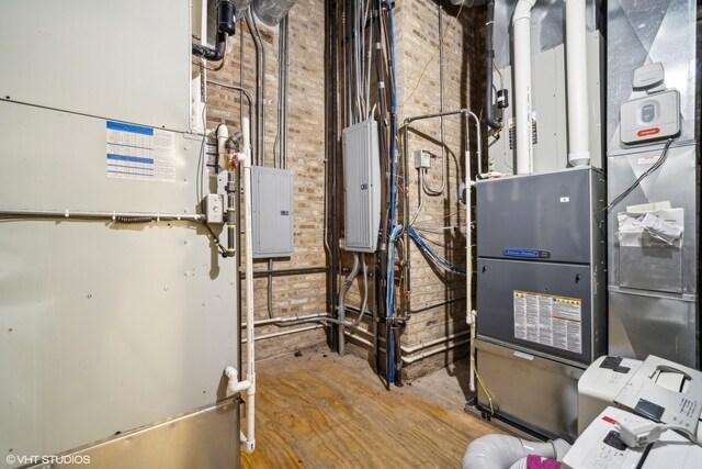 More Photos Of 1348 W Concord Pl, Chicago Office For Sale