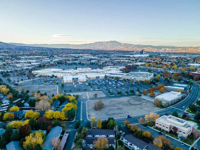 More Photos Of 5000 Meadowood Mall Cir, Reno Unknown For Lease