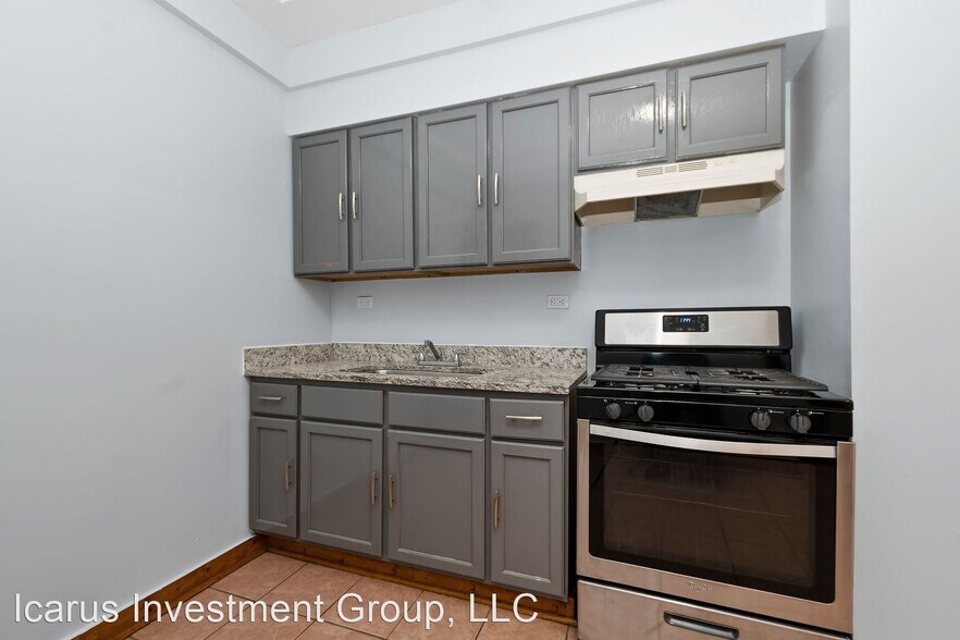 More Photos Of 6237-6245 S Kedzie Ave, Chicago Multifamily For Sale